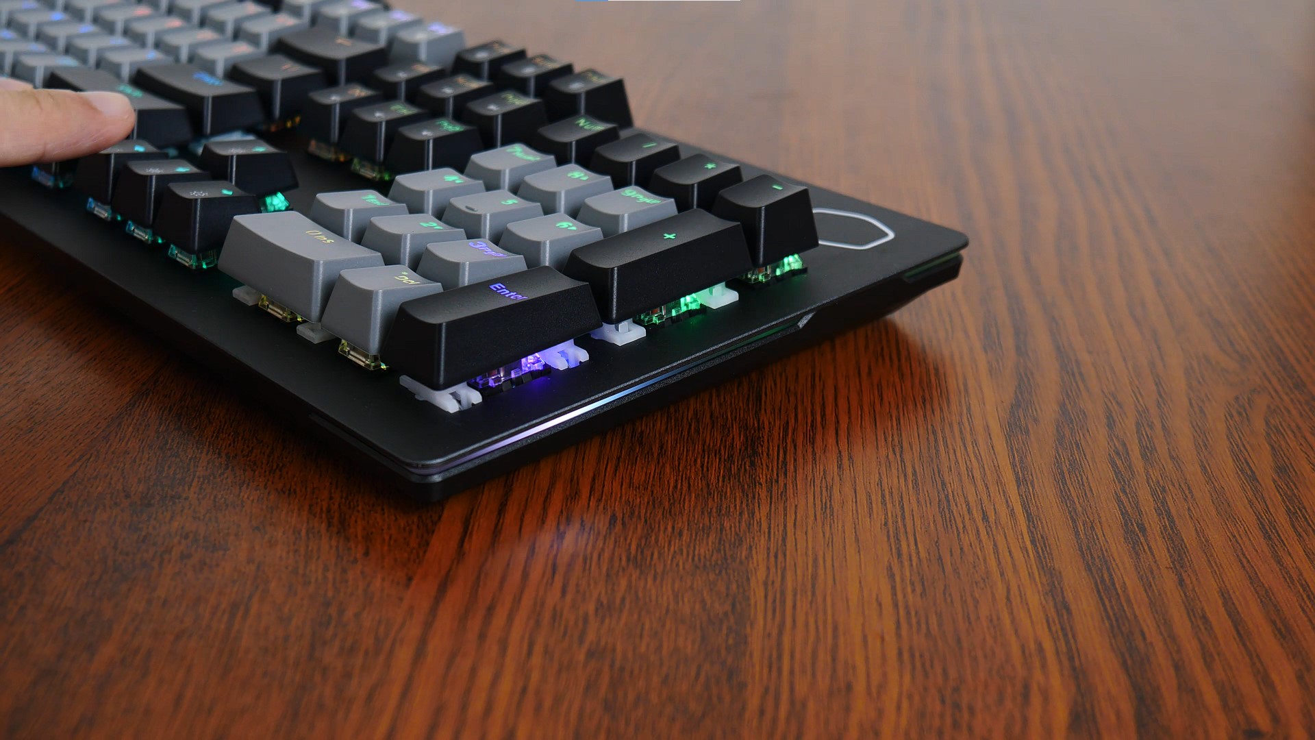 Review: Cooler Master CK352 Mechanical Gaming Keyboard